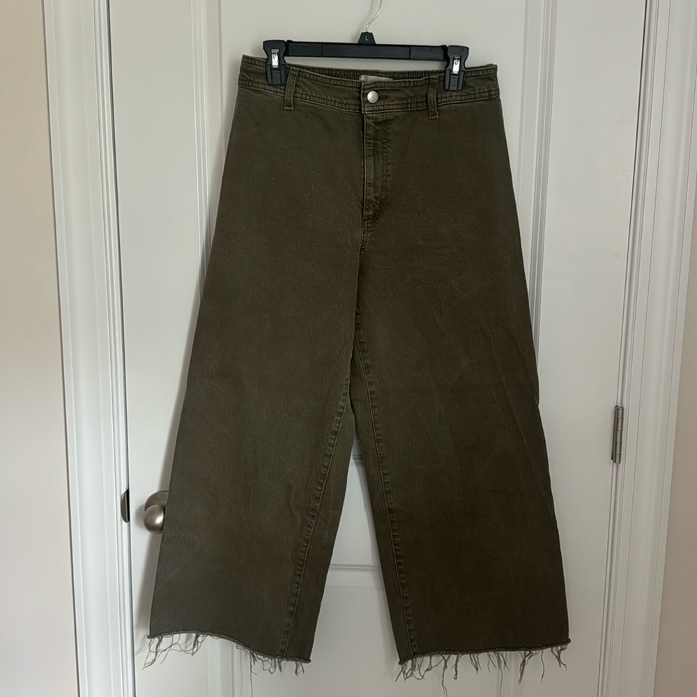 Wide leg cropped jeans